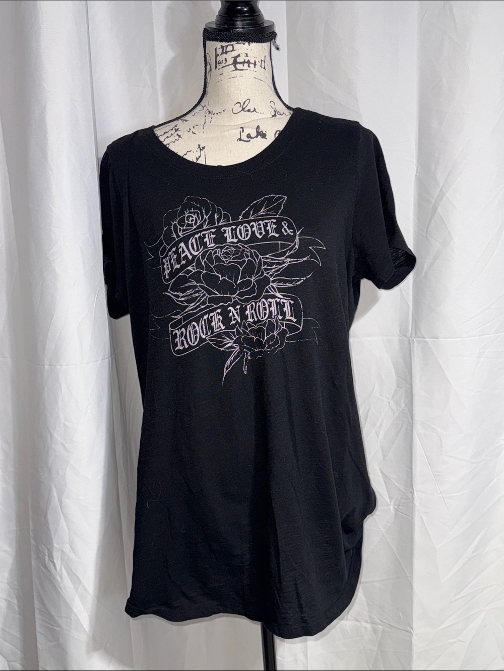 torrid Black Graphic 'Peace Love Rock N Roll' Tee